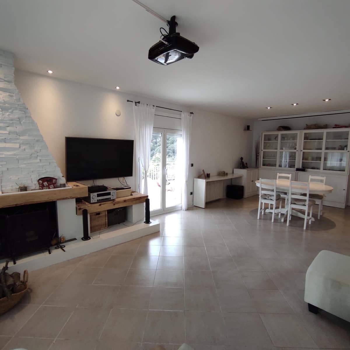 6 soveværelse Villa til salg i Castellar del Valles med swimmingpool garage - € 580.000 (Ref: 9510018)