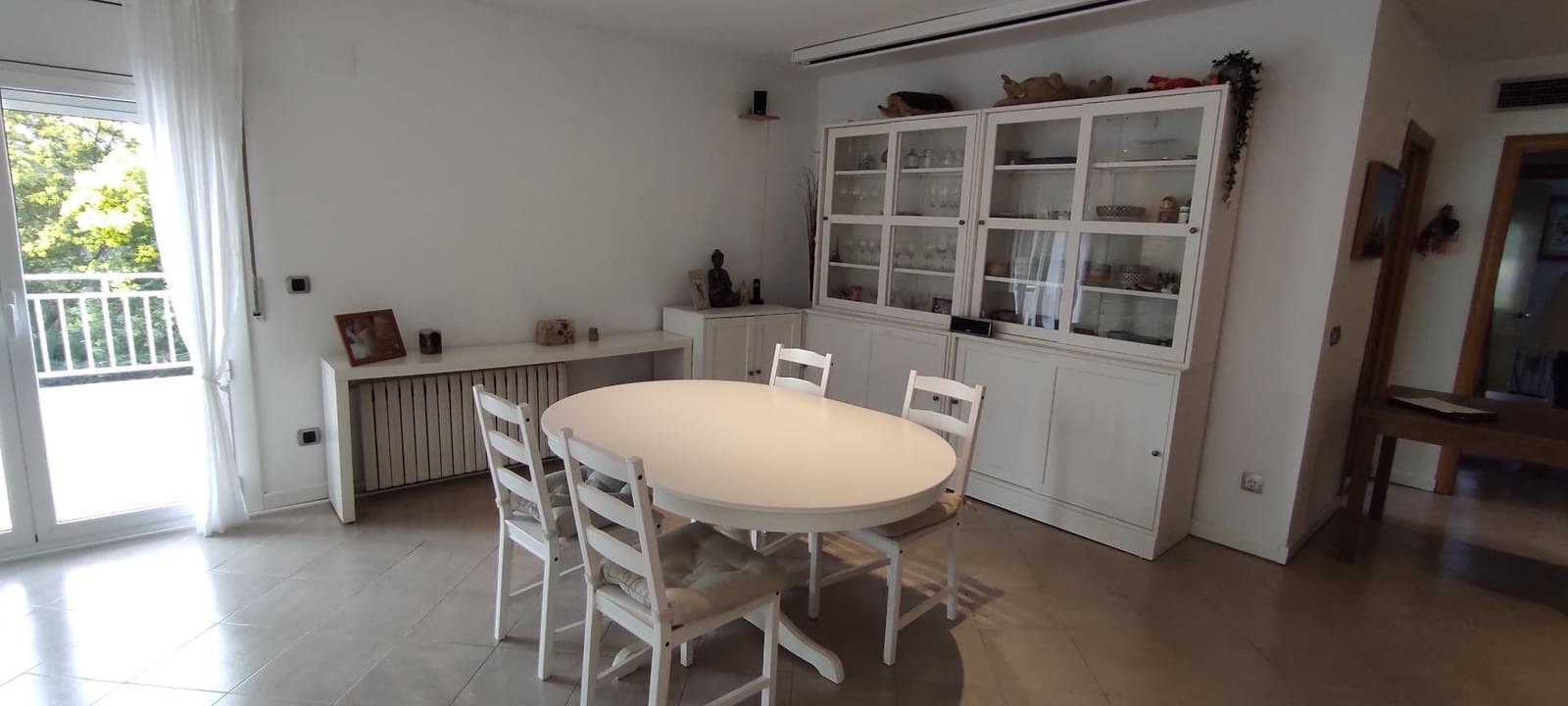 6 soveværelse Villa til salg i Castellar del Valles med swimmingpool garage - € 580.000 (Ref: 9510018)