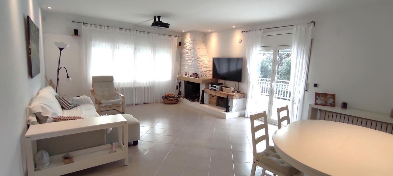 6 soveværelse Villa til salg i Castellar del Valles med swimmingpool garage - € 580.000 (Ref: 9510018)