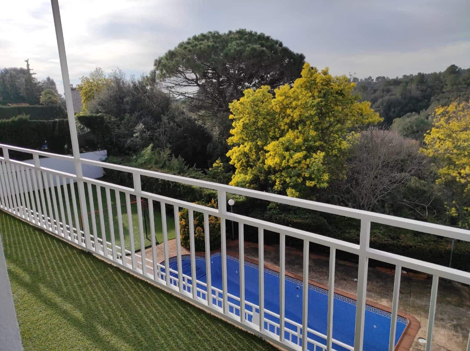 6 soveværelse Villa til salg i Castellar del Valles med swimmingpool garage - € 580.000 (Ref: 9510018)