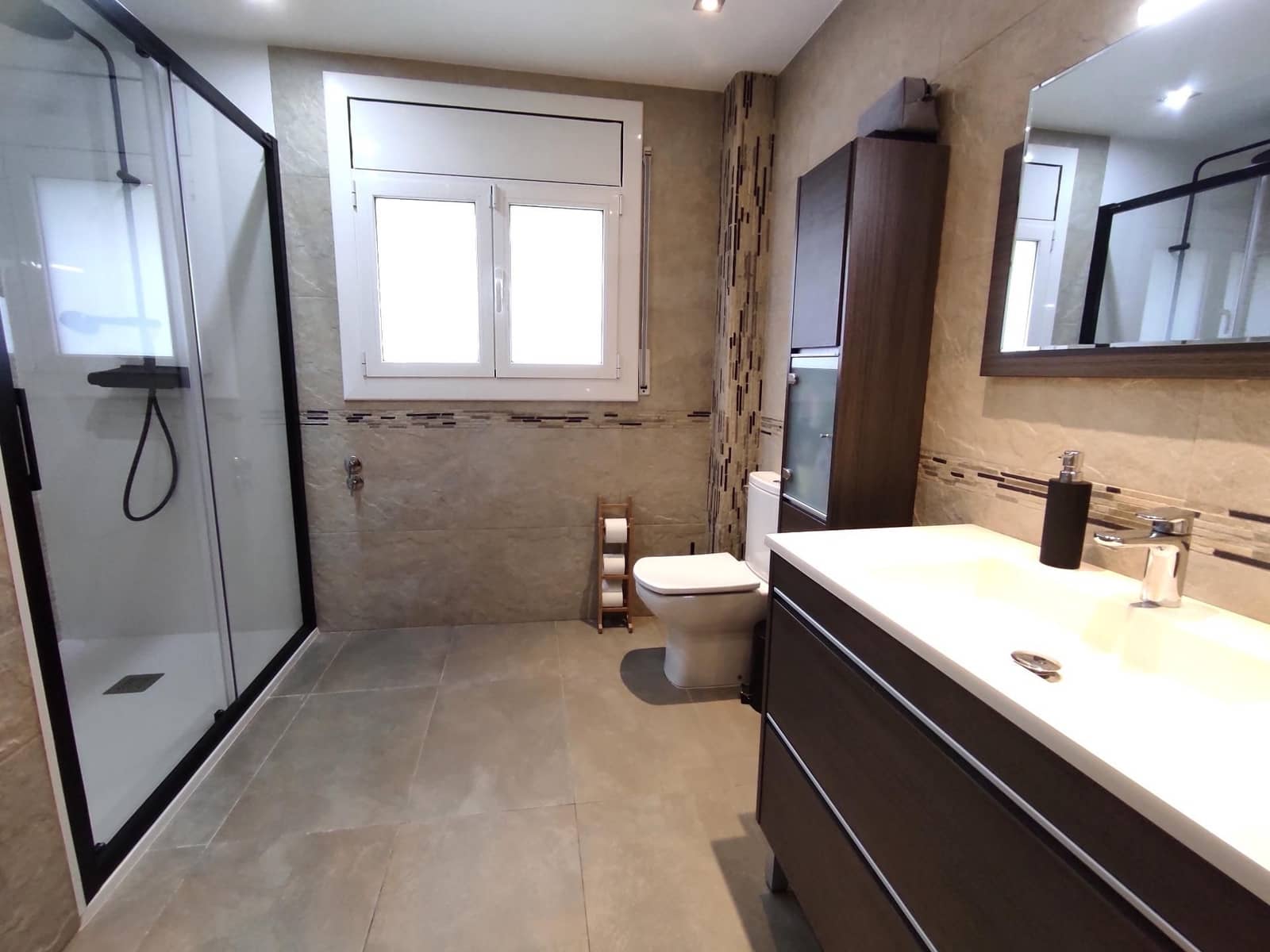 6 soveværelse Villa til salg i Castellar del Valles med swimmingpool garage - € 580.000 (Ref: 9510018)