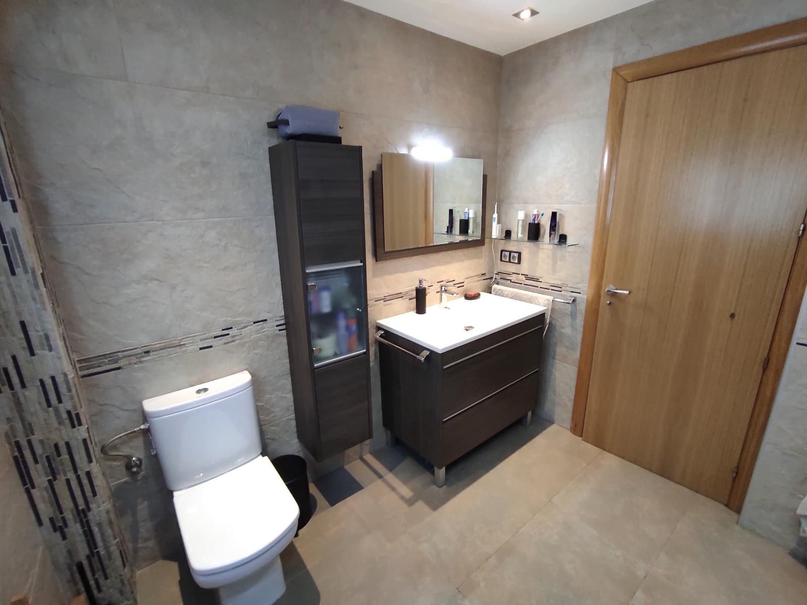 6 soveværelse Villa til salg i Castellar del Valles med swimmingpool garage - € 580.000 (Ref: 9510018)