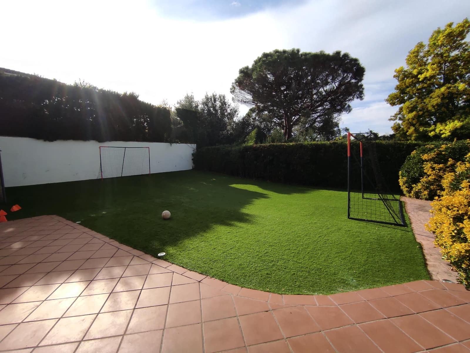 6 soveværelse Villa til salg i Castellar del Valles med swimmingpool garage - € 580.000 (Ref: 9510018)