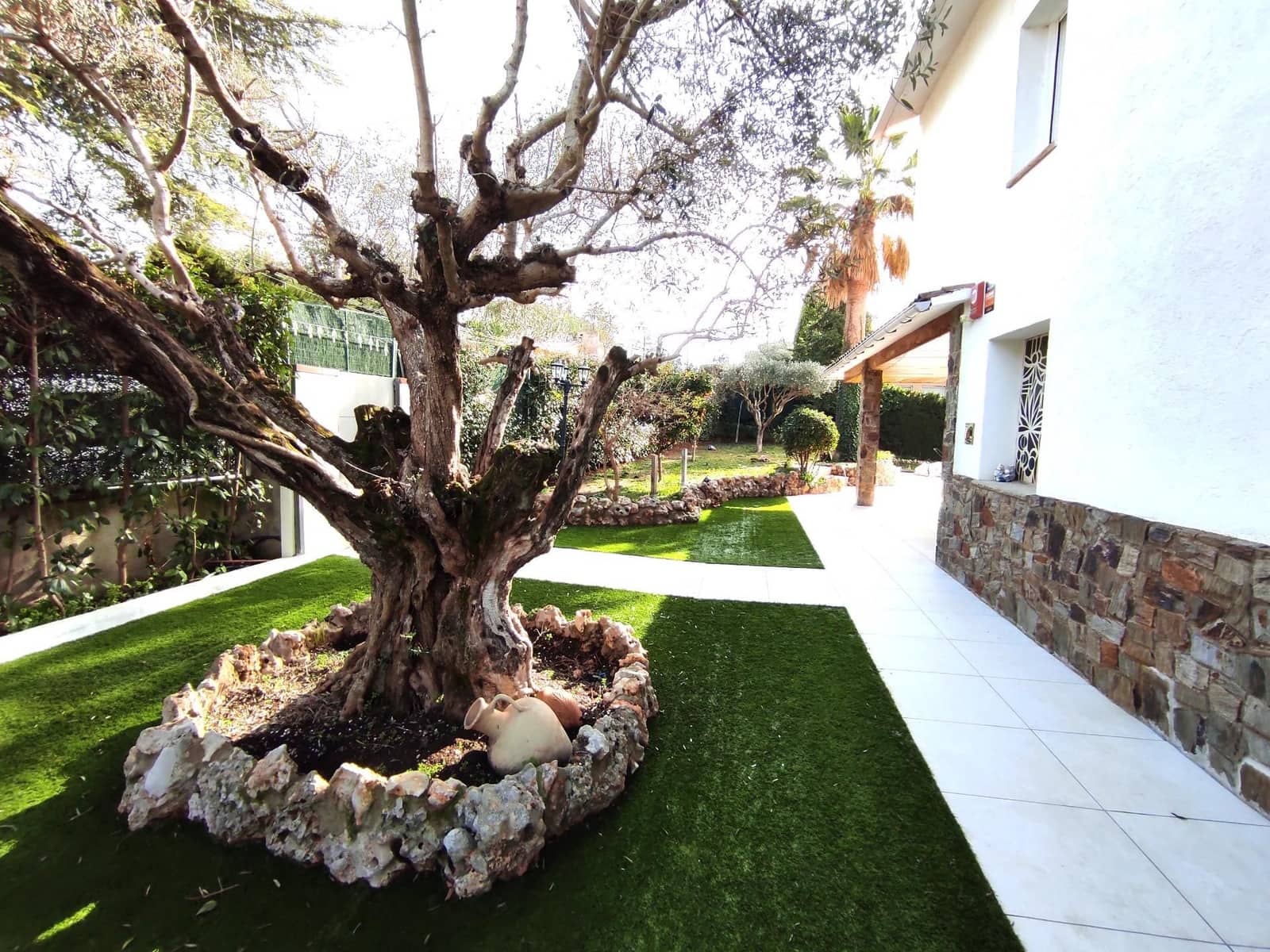 6 soveværelse Villa til salg i Castellar del Valles med swimmingpool garage - € 580.000 (Ref: 9510018)