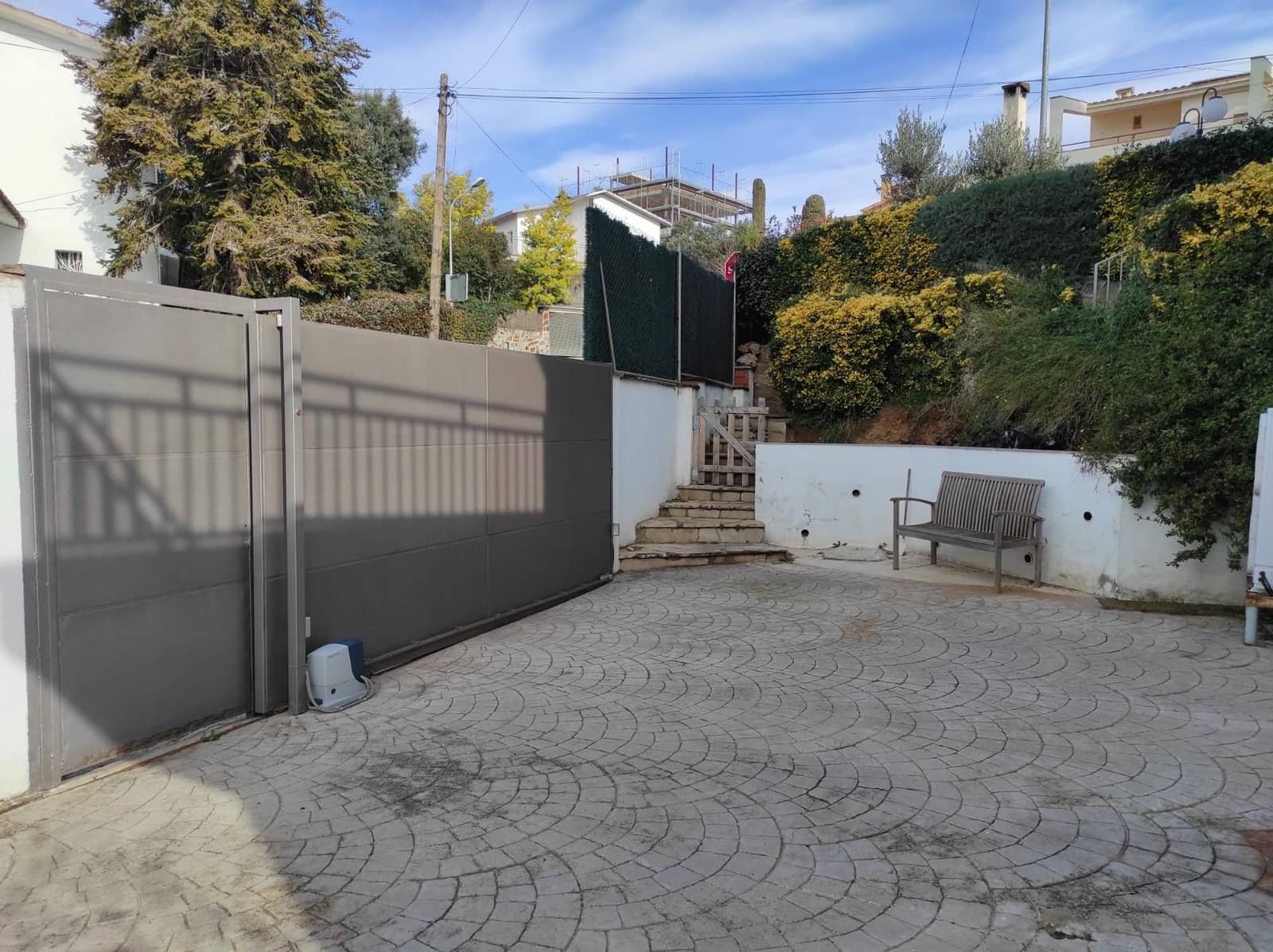 6 soveværelse Villa til salg i Castellar del Valles med swimmingpool garage - € 580.000 (Ref: 9510018)