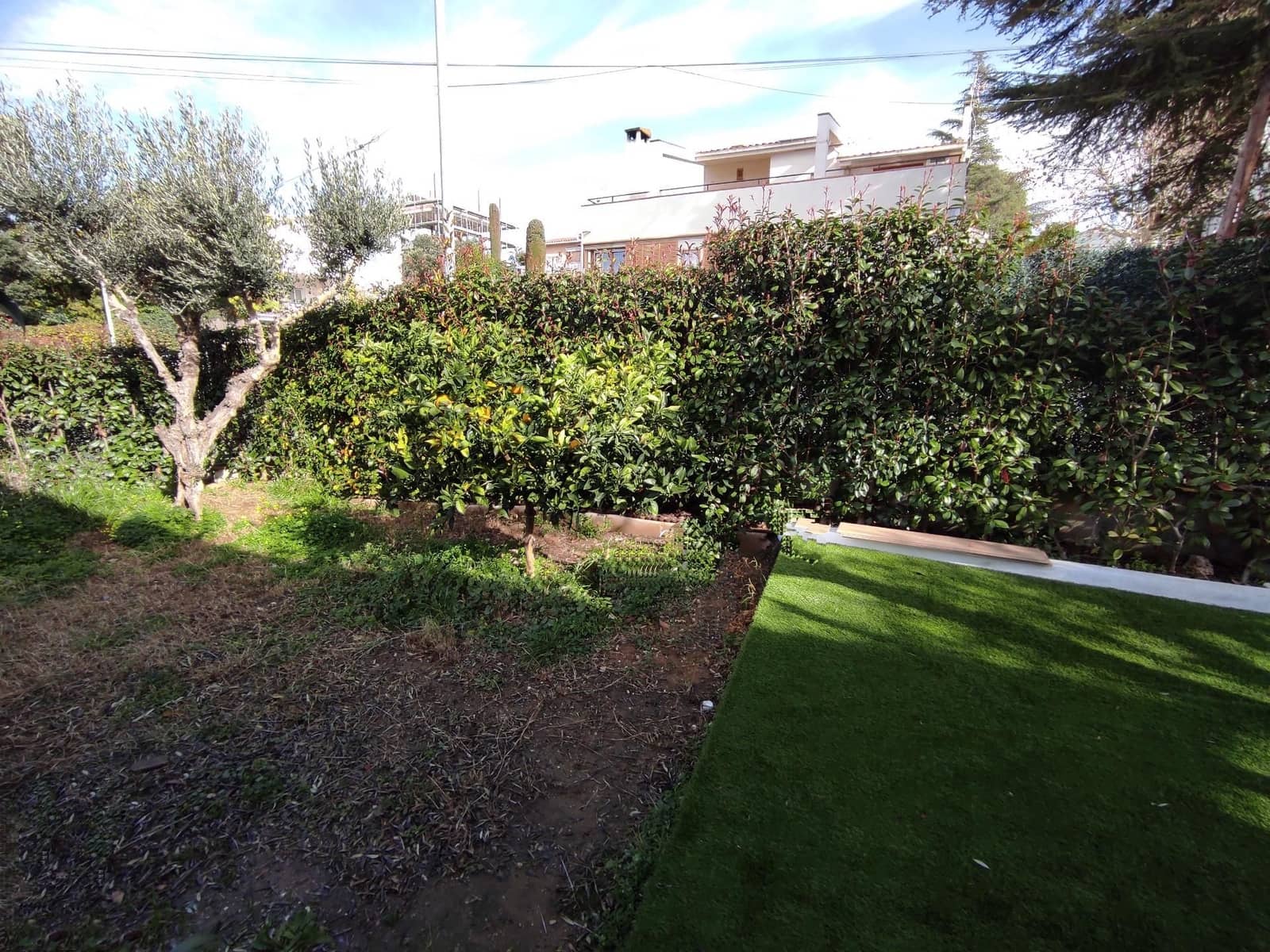 6 soveværelse Villa til salg i Castellar del Valles med swimmingpool garage - € 580.000 (Ref: 9510018)