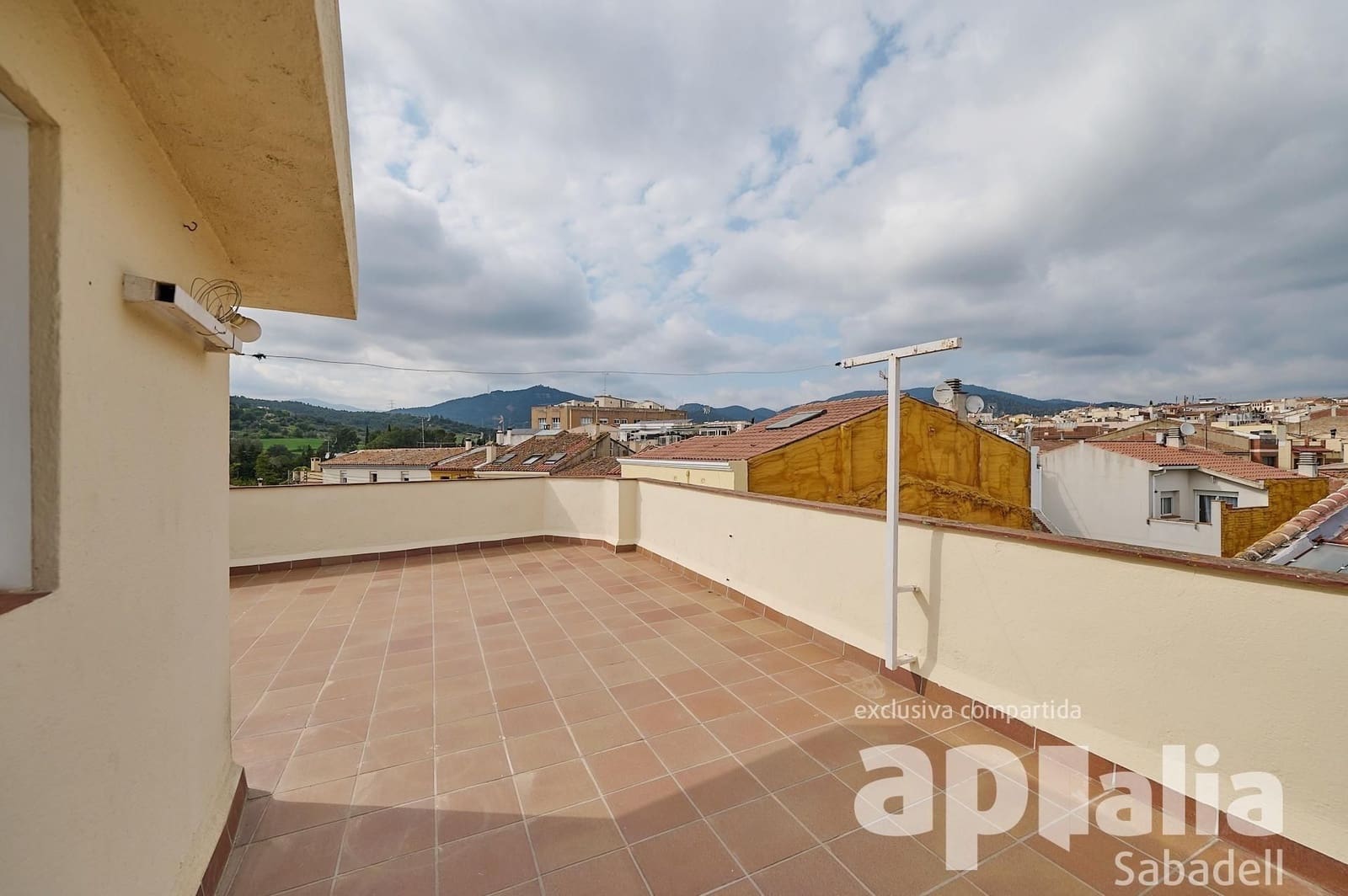 3 soveværelse Byhus til salg i Sentmenat med garage - € 339.999 (Ref: 9510019)