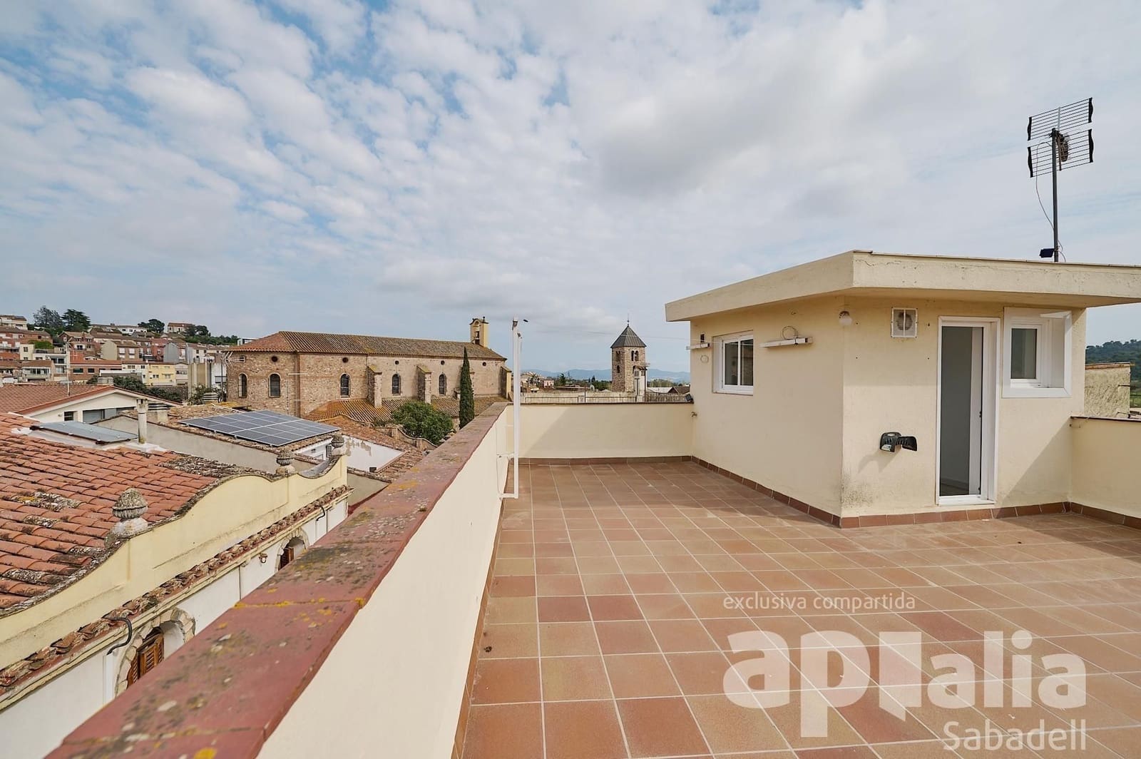 3 soveværelse Byhus til salg i Sentmenat med garage - € 339.999 (Ref: 9510019)