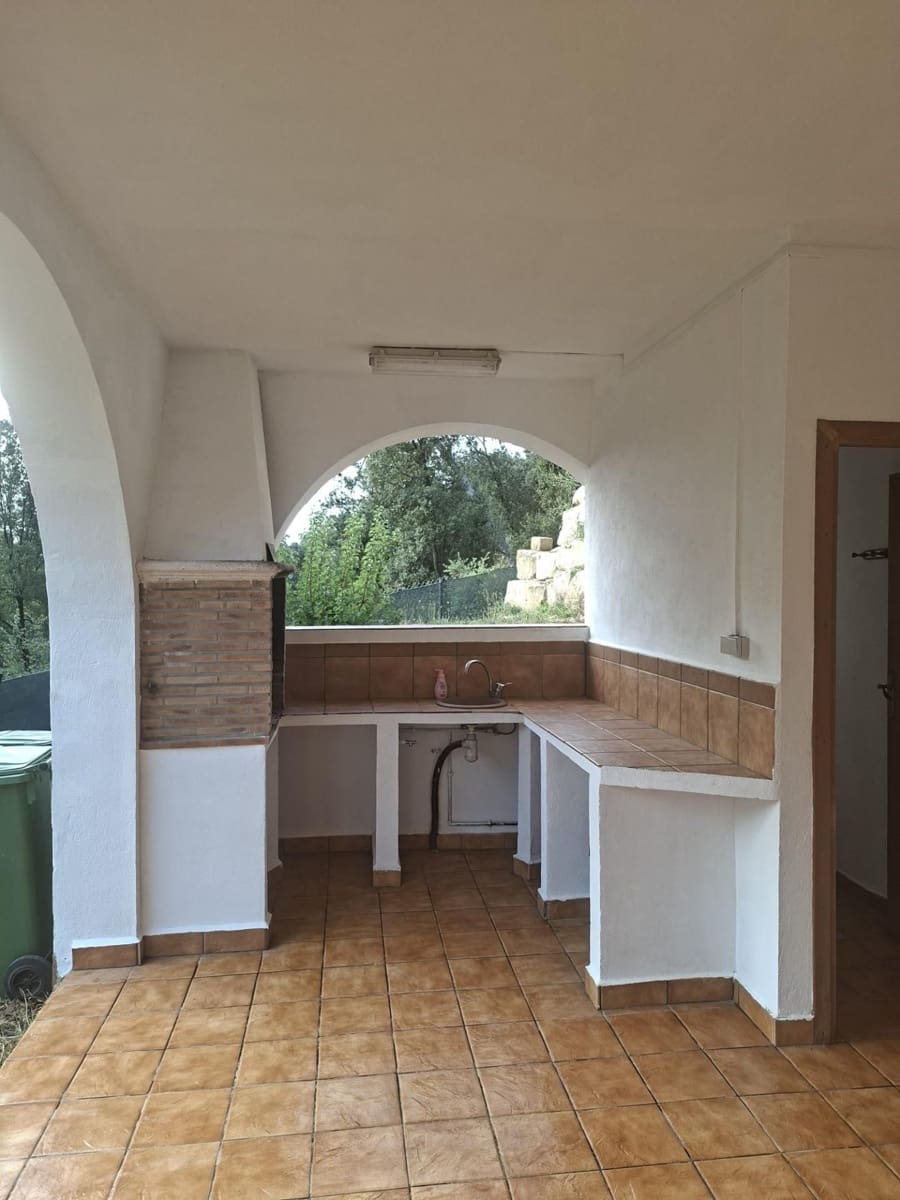 4 soveværelse Villa til salg i Sentmenat med garage - € 380.000 (Ref: 9510020)