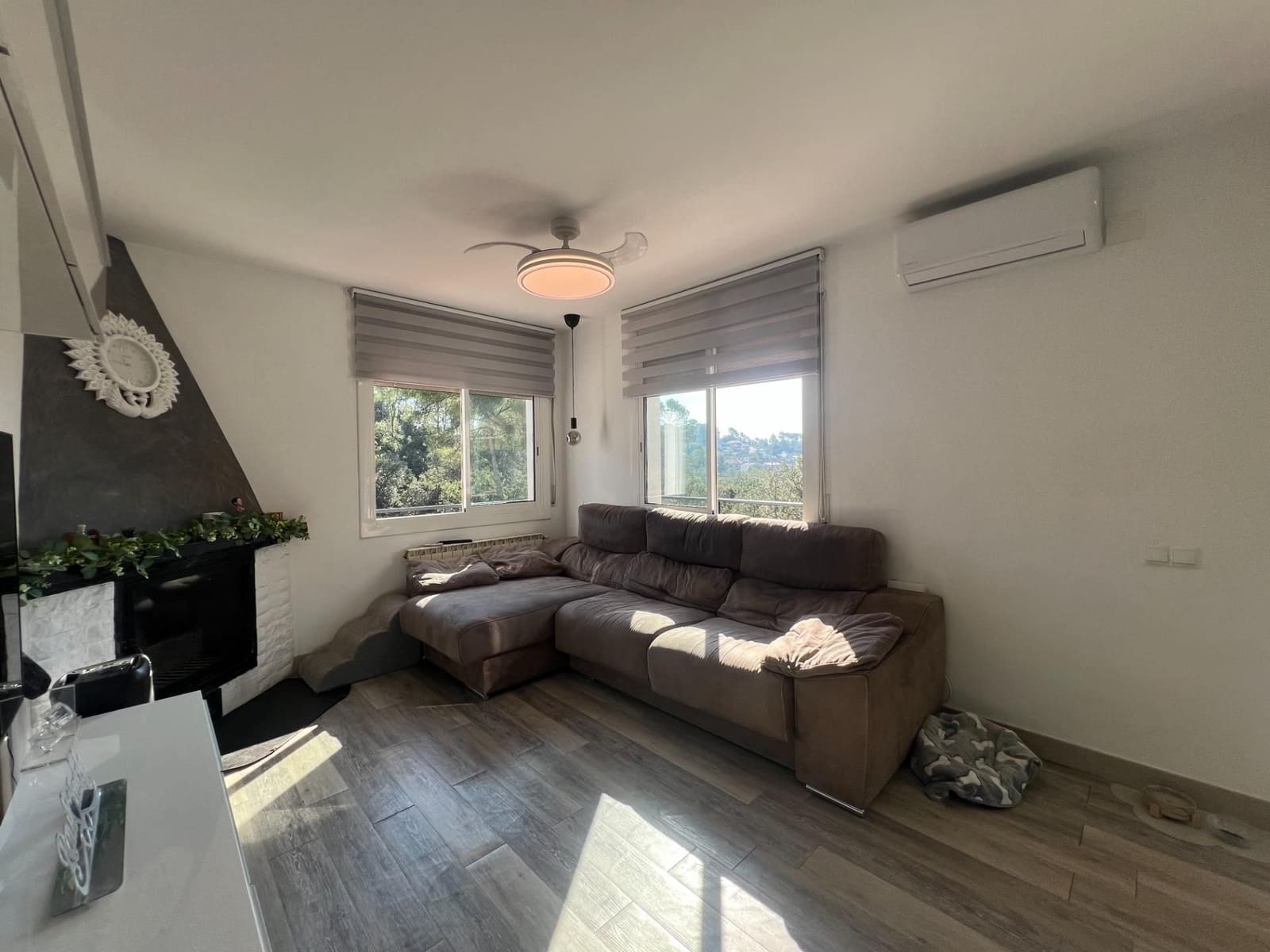 4 soveværelse Villa til salg i Sentmenat med garage - € 380.000 (Ref: 9510020)