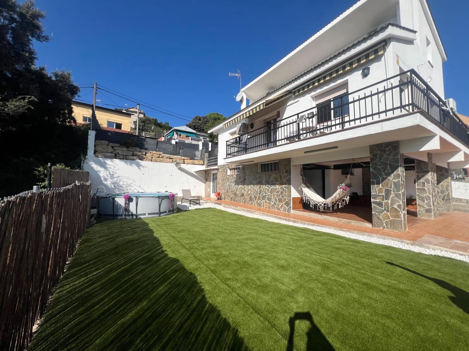 4 soveværelse Villa til salg i Sentmenat med garage - € 380.000 (Ref: 9510020)