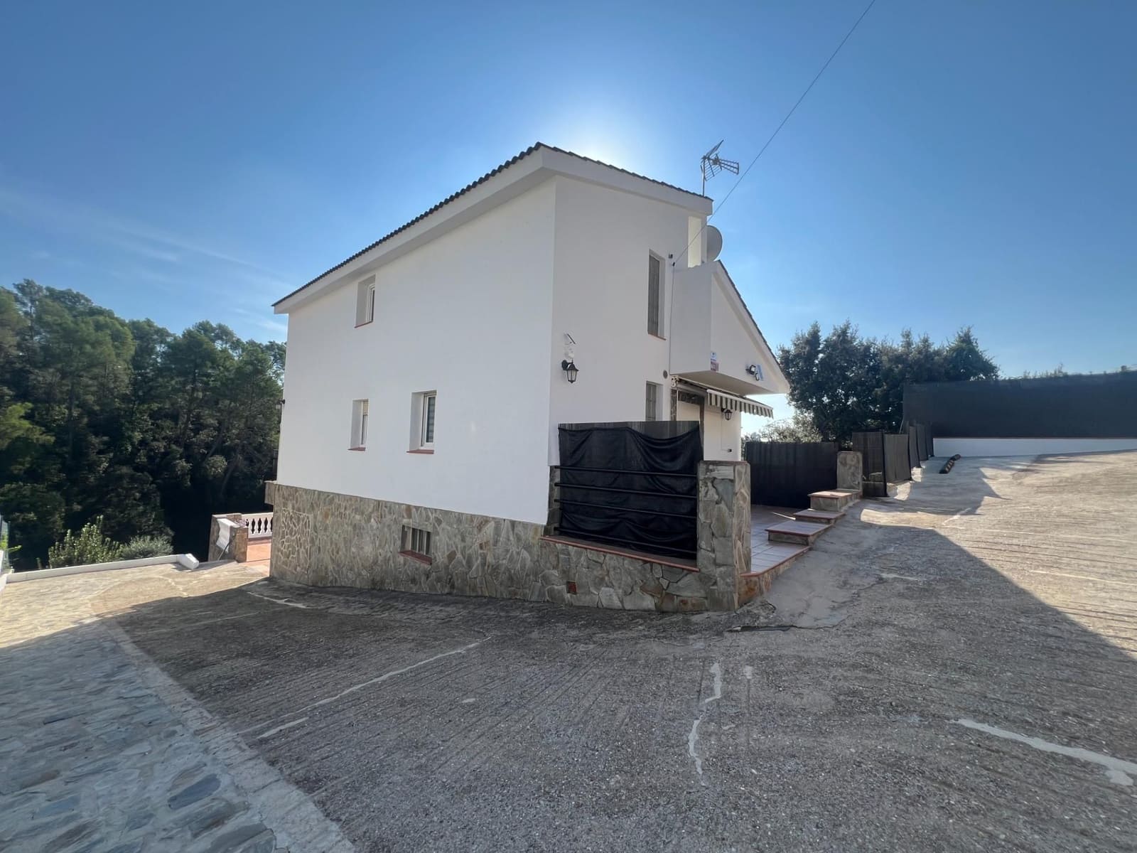 4 soveværelse Villa til salg i Sentmenat med garage - € 380.000 (Ref: 9510020)