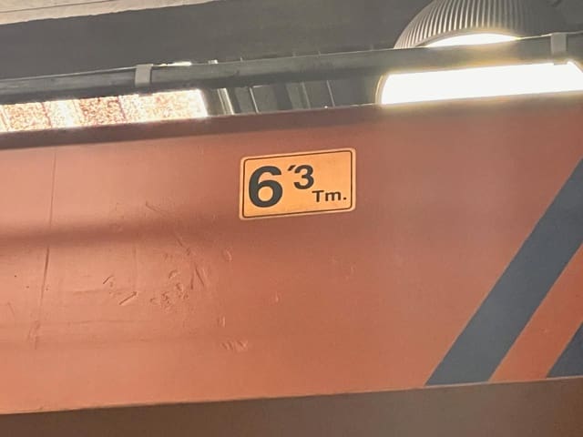 Kommersiell til salgs i Sentmenat - € 300 000 (Ref: 9510021)