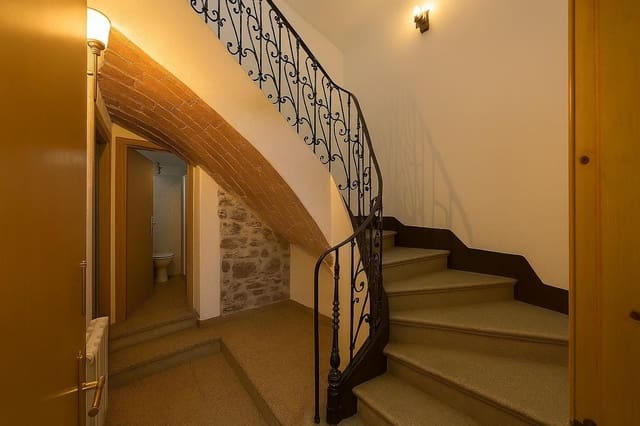 Byhus til salg i Sentmenat - € 337.000 (Ref: 9516080)