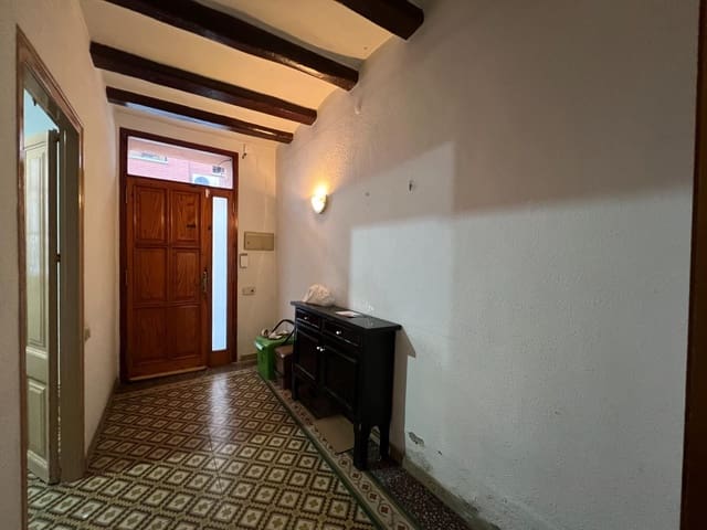 Hus til salgs i Sentmenat - € 337 000 (Ref: 9516080)