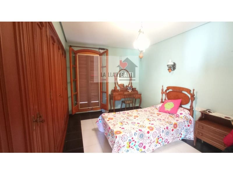 6 bedroom Villa for sale in Llosa de Ranes - € 450,000 (Ref: 7716463)