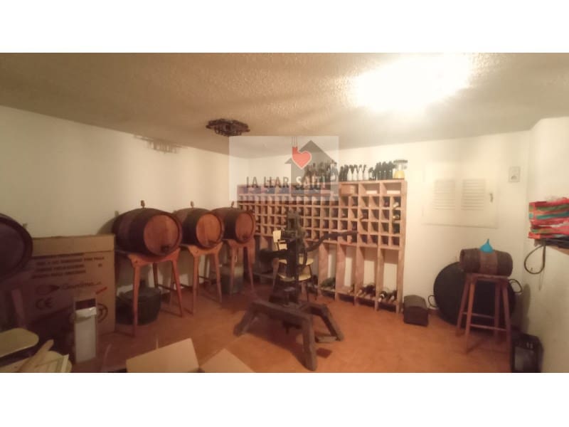 6 bedroom Villa for sale in Llosa de Ranes - € 450,000 (Ref: 7716463)