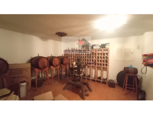 6 bedroom Villa for sale in Llosa de Ranes - € 450,000 (Ref: 7716463)