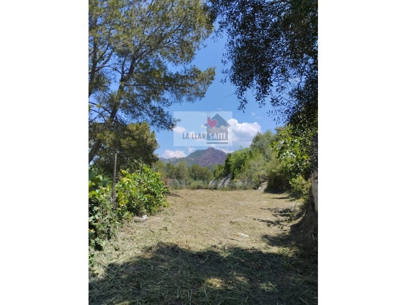 Ubebygd land til salgs i Genoves - € 49 500 (Ref: 9613937)