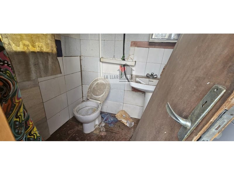 Erhverv til salg i L'Enova - € 50.000 (Ref: 9613938)