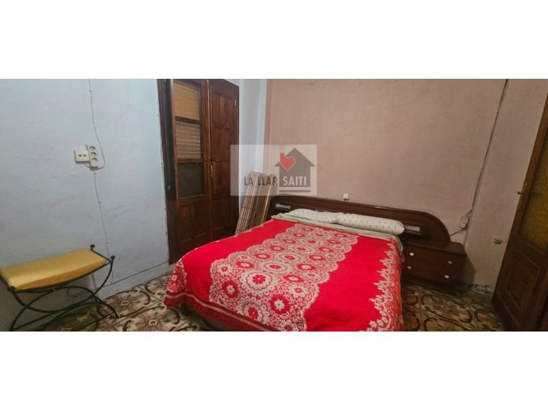 7 soveværelse Byhus til salg i Xativa - € 90.000 (Ref: 9613942)