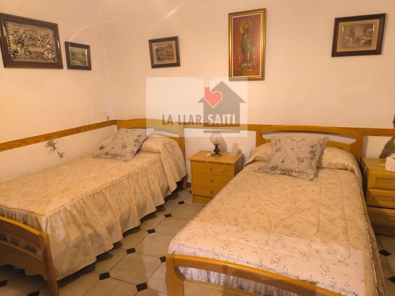 4 soveværelse Byhus til salg i Xativa - € 105.000 (Ref: 9613943)