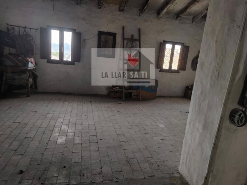 4 soveværelse Byhus til salg i Xativa - € 105.000 (Ref: 9613943)