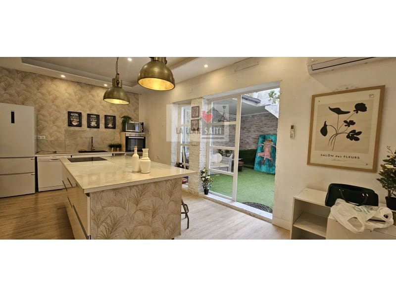 Piso de 3 habitaciones en Xàtiva en venta - 180.000 € (Ref: 9613944)