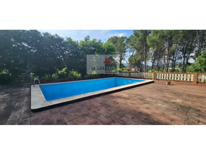 4 bedroom Villa for sale in Xativa - € 300,000 (Ref: 9613950)