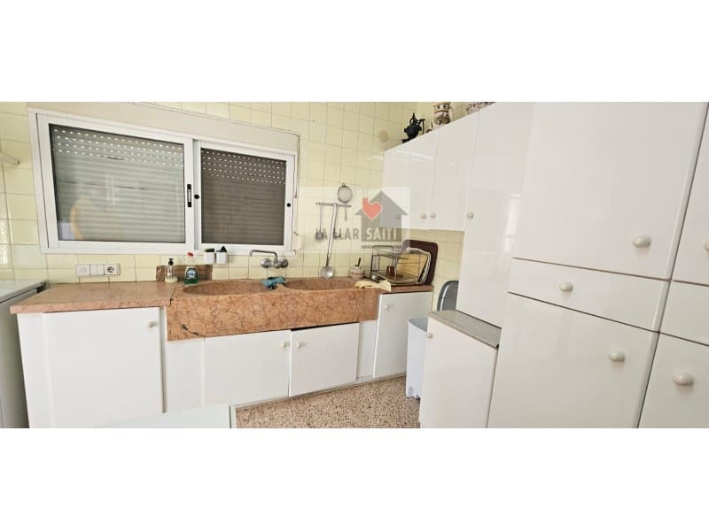 4 bedroom Villa for sale in Xativa - € 300,000 (Ref: 9613950)