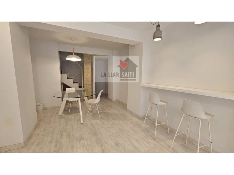 Kommersiell til leie i Xativa - € 1 100 (Ref: 9613955)