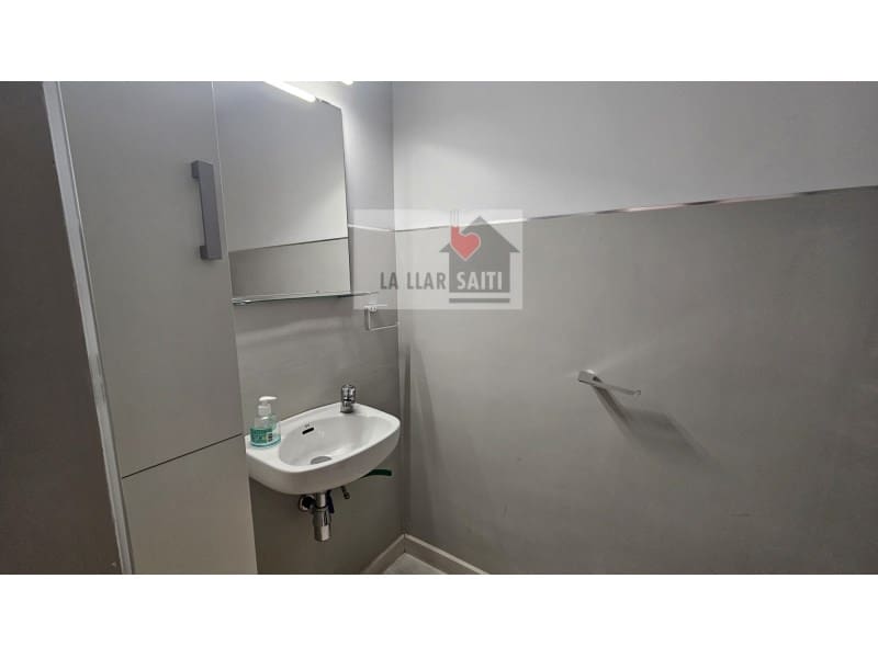 Kommersiell til leie i Xativa - € 1 100 (Ref: 9613955)