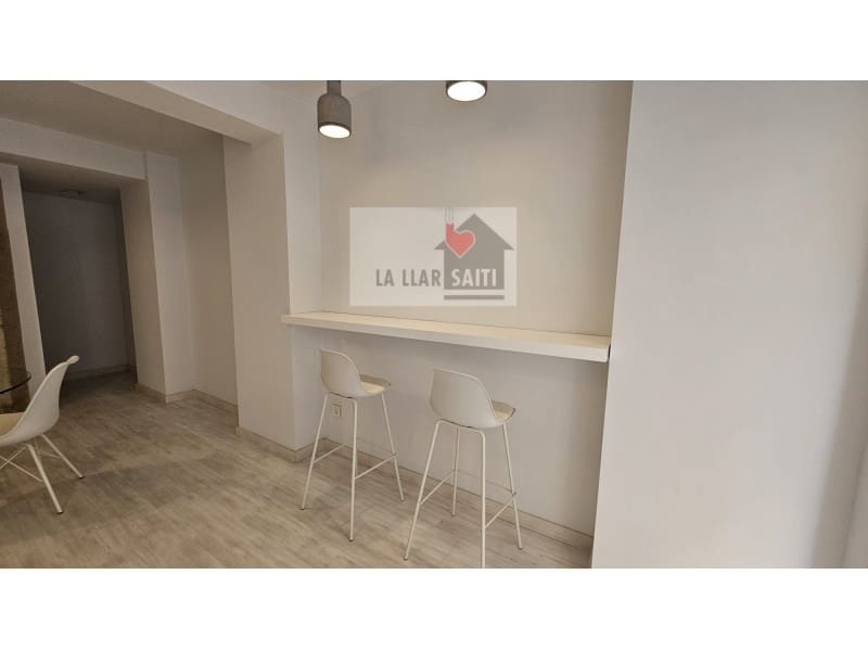 Kommersiell til leie i Xativa - € 1 100 (Ref: 9613955)