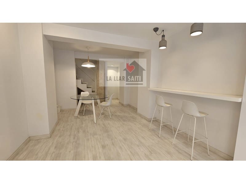 Kommersiell til leie i Xativa - € 1 100 (Ref: 9613955)