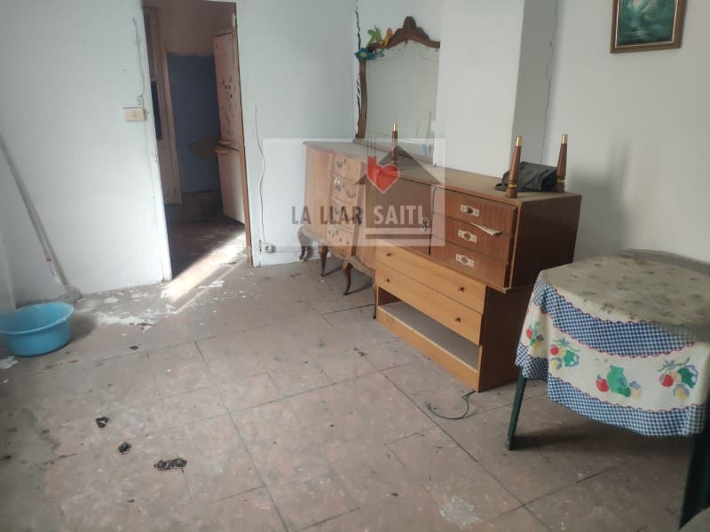 6 bedroom Townhouse for sale in Xativa - € 150,000 (Ref: 9613957)