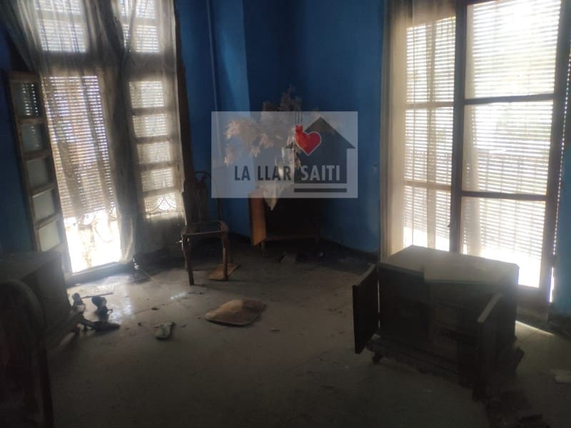 6 bedroom Townhouse for sale in Xativa - € 150,000 (Ref: 9613957)