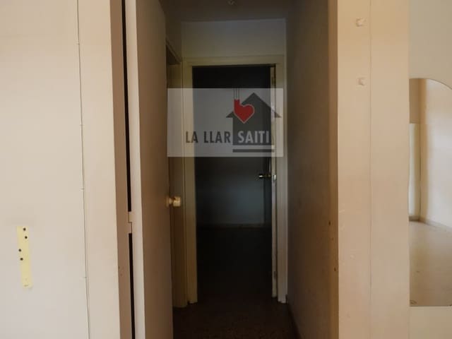 Kommersiell til leie i Xàtiva - € 700 (Ref: 9613964)