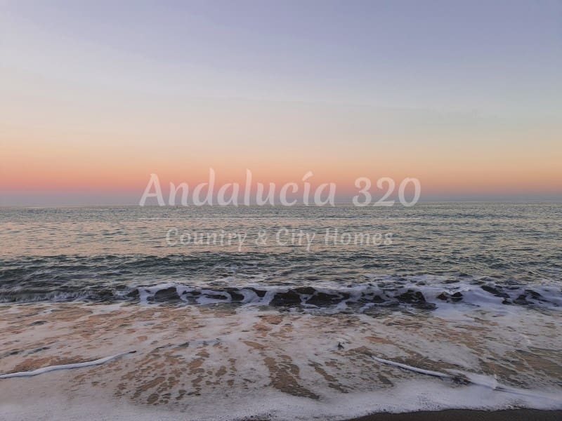 2 bedroom Apartment for rent in Rincon de la Victoria with pool garage - € 1,400 (Ref: 10061711)