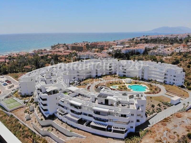 2 bedroom Apartment for rent in Rincon de la Victoria with pool garage - € 1,400 (Ref: 10061711)