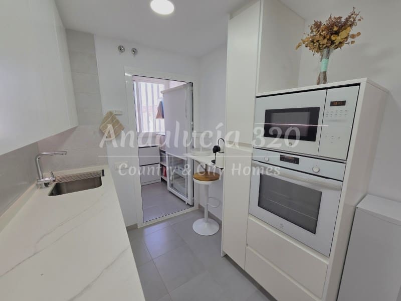 2 bedroom Apartment for rent in Rincon de la Victoria with pool garage - € 1,400 (Ref: 10061711)