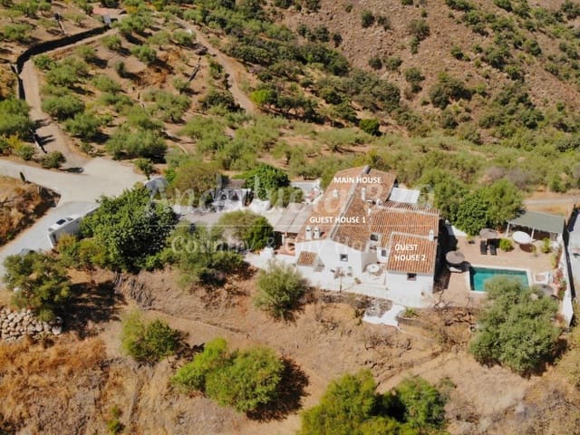 5 camera da letto Finca/Casa di Campagna in vendita in Arenas con piscina - 695.000 € (Rif: 10132698)