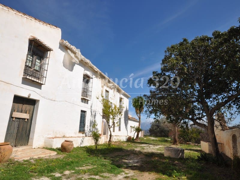 8 makuuhuone Maalaistalo myytävänä paikassa Malaga kaupunki - 575 000 € (Ref: 10148489)