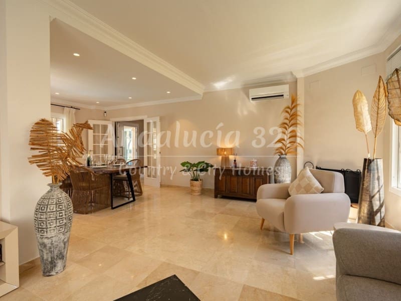 4 soverom Villa til salgs i Mijas Golf med svømmebasseng - € 848 000 (Ref: 10173825)