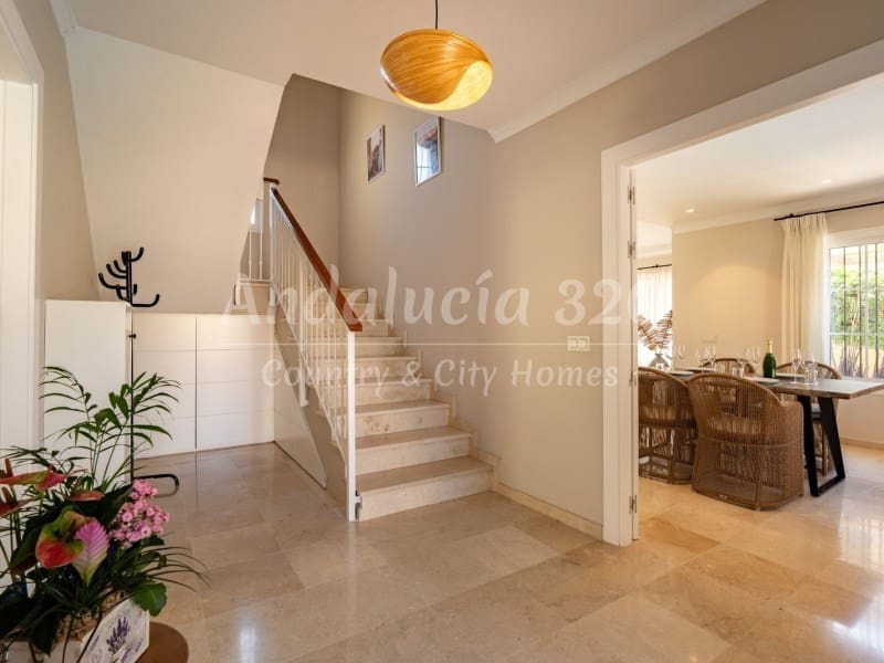 4 soverom Villa til salgs i Mijas Golf med svømmebasseng - € 848 000 (Ref: 10173825)