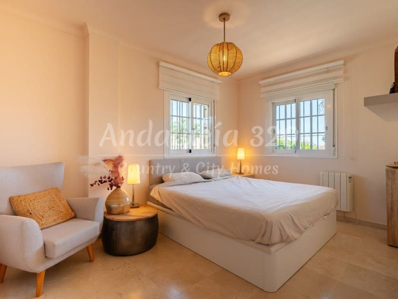 4 soverom Villa til salgs i Mijas Golf med svømmebasseng - € 848 000 (Ref: 10173825)