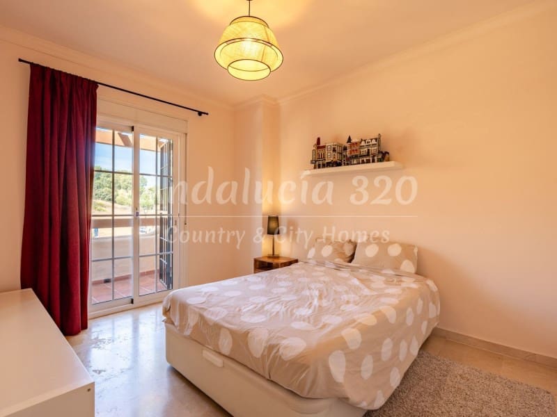 4 soverom Villa til salgs i Mijas Golf med svømmebasseng - € 848 000 (Ref: 10173825)