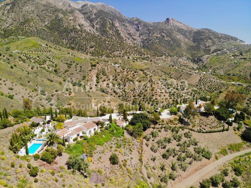 3 soveværelse Finca/Landehus til salg i Malaga by - € 320.000 (Ref: 8619307)