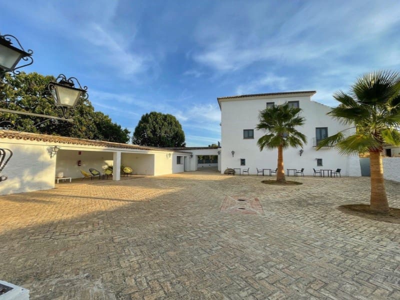 15 soveværelse Finca/Landehus til salg i Ronda - € 1.850.000 (Ref: 8619313)