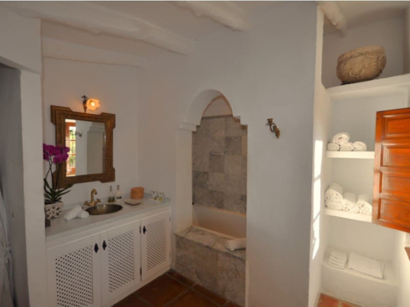 4 slaapkamer Finca/Landhuis te koop in Alcaucin - € 1.295.000 (Ref: 8619328)