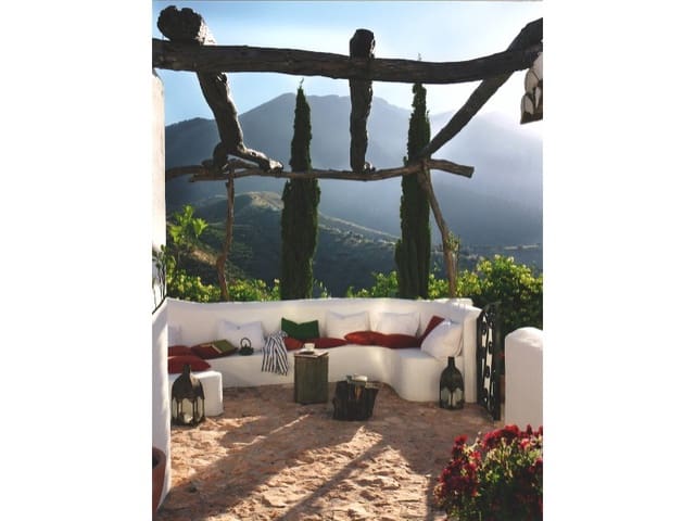 4 bedroom Finca/Country House for sale in Alcaucín - € 1,295,000 (Ref: 8619328)